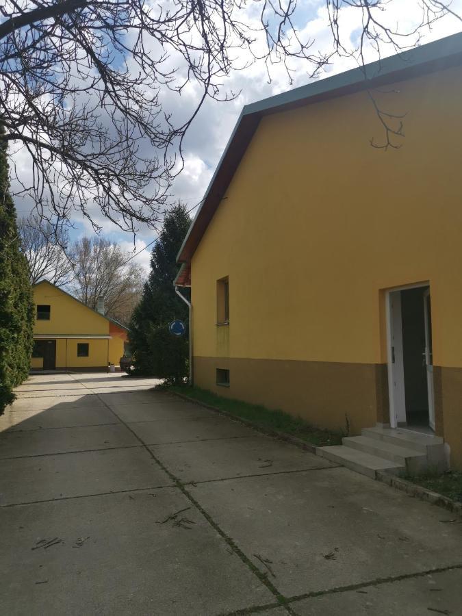 Apartmán Podlovics Tanya Panzió Kemecse Exteriér fotografie