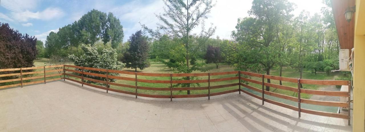Apartmán Podlovics Tanya Panzió Kemecse Exteriér fotografie