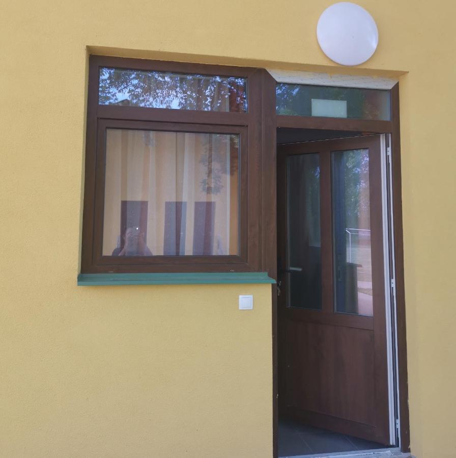 Apartmán Podlovics Tanya Panzió Kemecse Exteriér fotografie